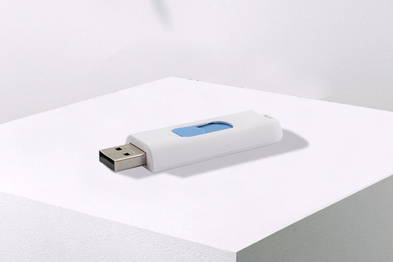 USB 3.1 พลาสติก USB Stick กับยางน้ํามันกระเป๋ากระเป๋าและเล่นความจํา 8G