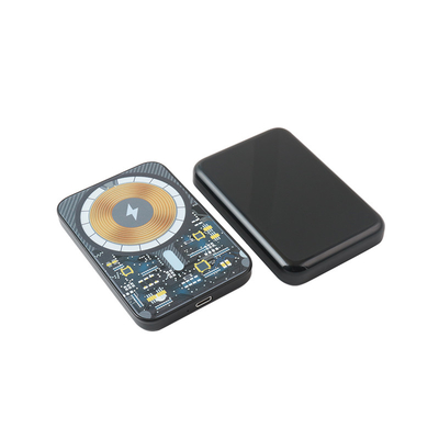 ธนาคารพลังงานเต็มด้วย Micro USB และประเภท C Input White Box Packaging 5V Output Voltage