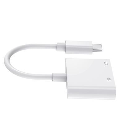 ความเร็วในการโอนข้อมูลสูงถึง 5Gbps HDMI Aluminum Hub Usb C Hub พร้อมลายลวดลายหรือลายเลเซอร์