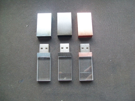 คริสตัล usb ภายในด้วยแสง LED เมื่อทํางานแสง LED ส่องสว่าง