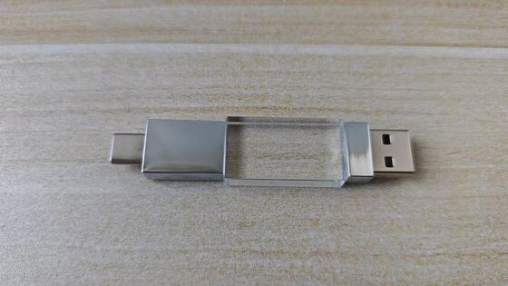 Crystal Usb 3.0 USB A กับประเภท C ทั้งสองพอร์ตอ่านเร็วมาก ส่วนคริสตัลสามารถฉลากโลโก้ ส่วนโลหะสามารถเลเซอร์โลโก้ภายในมีชิปไฟล์ช์ 2 ชิป