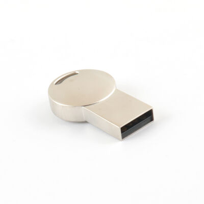 การฉลากด้วยเลเซอร์ ดําเนิน USB แฟลชเมทัล รวมถึงพอร์ต USB 3.0 และตัวเลือกความจํา 1GB 2GB 4GB 8GB 16GB 32GB 64GB 128GB เหมาะสําหรับการเก็บข้อมูล