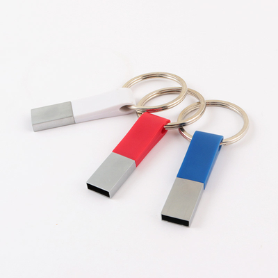 แฟลชไดรฟ์ USB พลาสติกขนาด 32G 64GB 128GB ความเร็วสูงพร้อมวงแหวนสำหรับกระเป๋ากุญแจรถยนต์