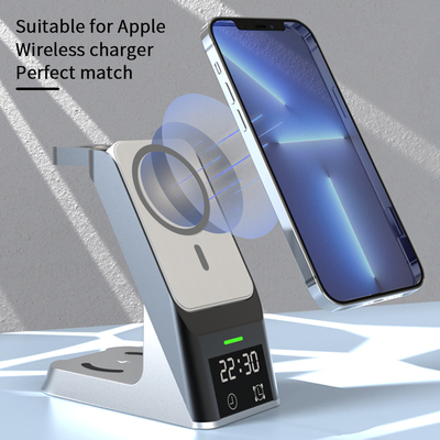 3 ในหนึ่ง ความเร็วรวดเร็ว Iphone เครื่องชาร์จไร้สาย Earphone Airpods