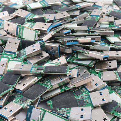 24mm X 11mm X 1.4mm USB Flash Chip ความเร็วในการโอนถึง 100MB/s น้ําหนักเบา