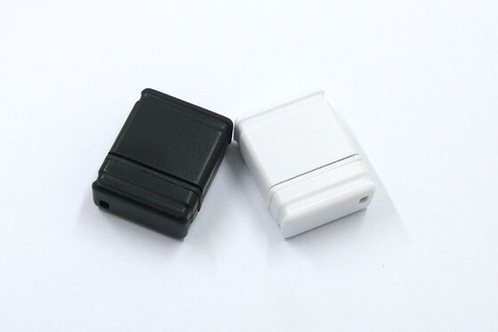 วัสดุแฟลชไดรฟ์ USB ขนาดเล็กเป็นแฟลชไดรฟ์ USB พลาสติกที่มี USB 2.0 อ่านเร็วและถ่ายโอนข้อมูล