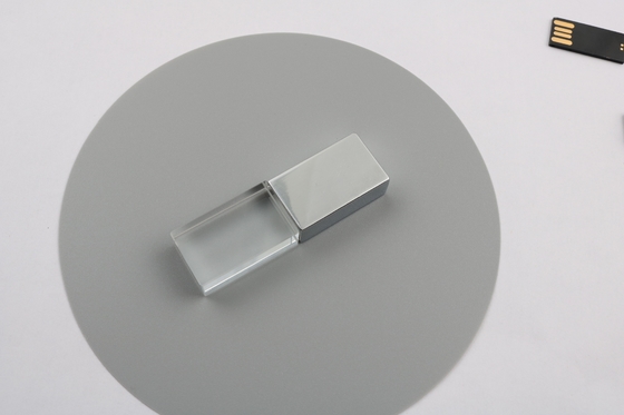 แกะสลักโลโก้ Crystal USB ติด 64GB 128GB แฟลชไดรฟ์ 15MB/S