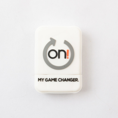 โลโก้ที่กำหนดเองทำหรือแบรนด์ของขวัญการ์ตูนแฟลชไดรฟ์ USB 2.0 15MB / S 64GB 128GB